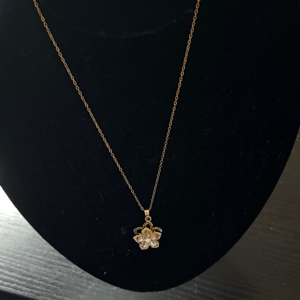 Elegant Goldtone Flower Pendant Necklace the Flower spins for a fidget  spinner